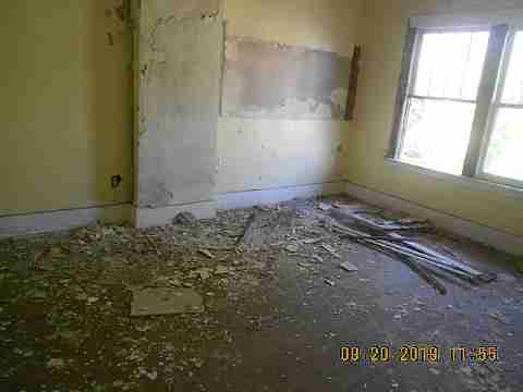 3303 Lawrence (19)_m.jpg